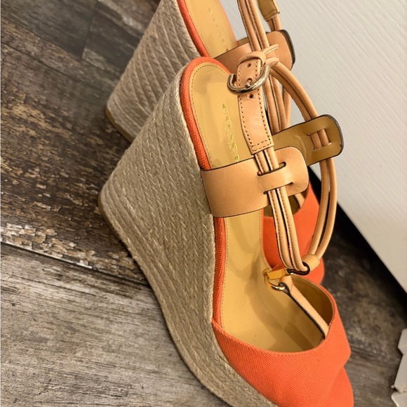 Coach Women's Vibrant Orange and Tan Sandals NWOT - Picture 4 of 6
